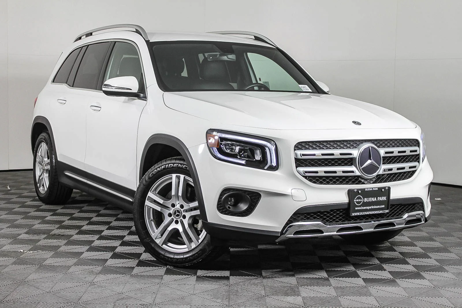 2020 Mercedes-Benz GLB GLB250 4MATIC's photo
