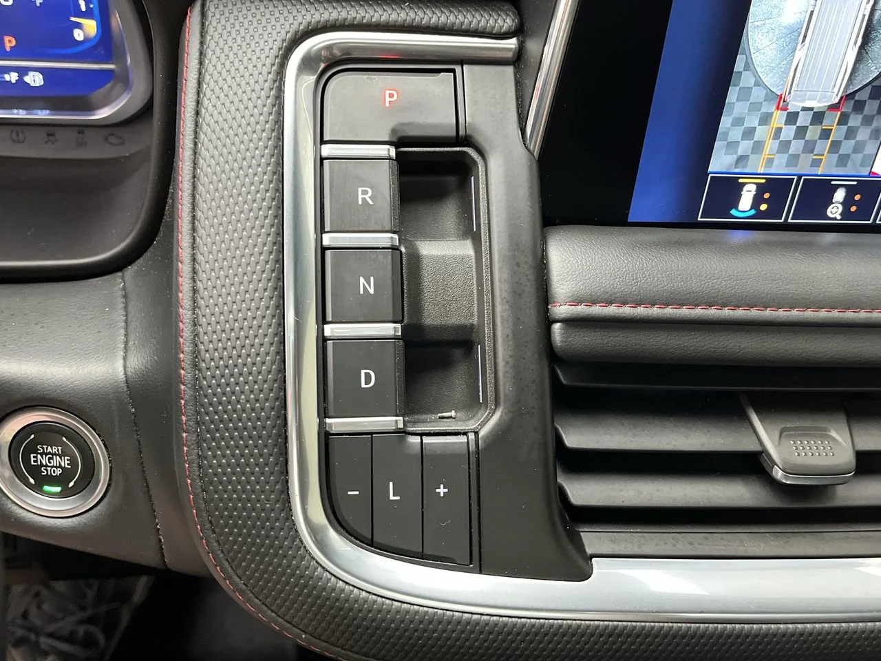 Used 2022 Summit White Chevrolet RST image 27