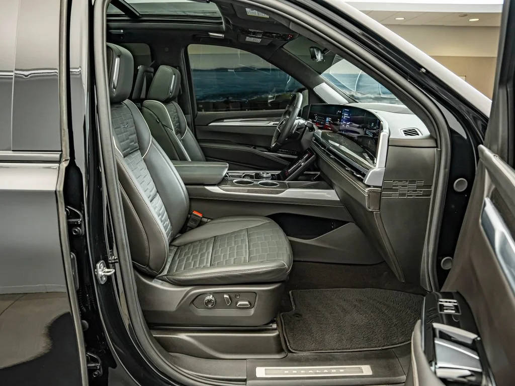 Used 2025 Black Raven Cadillac V-Series image 44