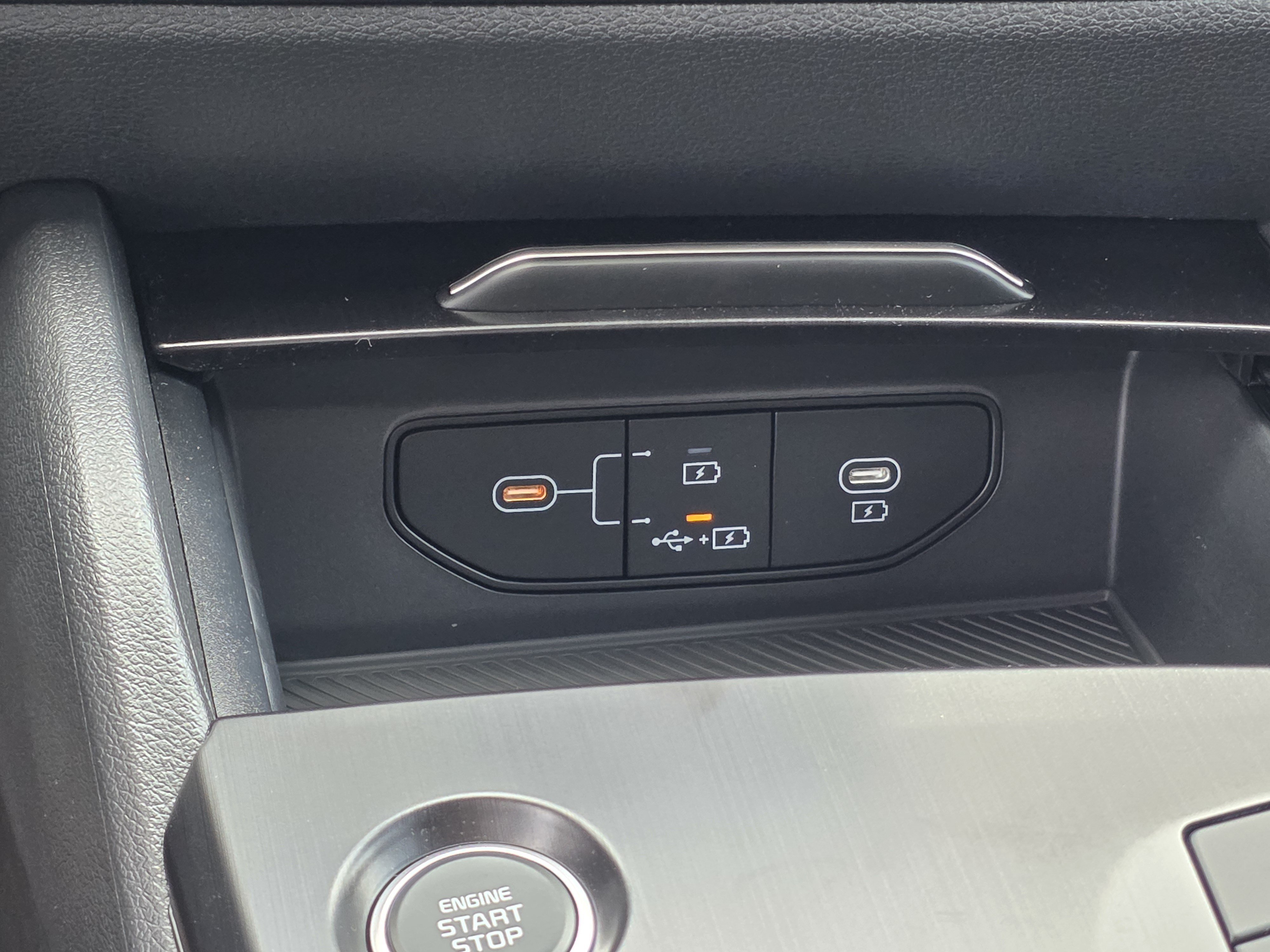 New 2026 Steel Gray Kia LX image 17
