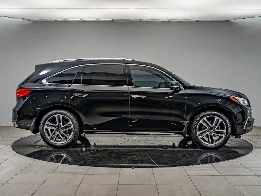 Used 2017 Black Acura 3.5L image 4