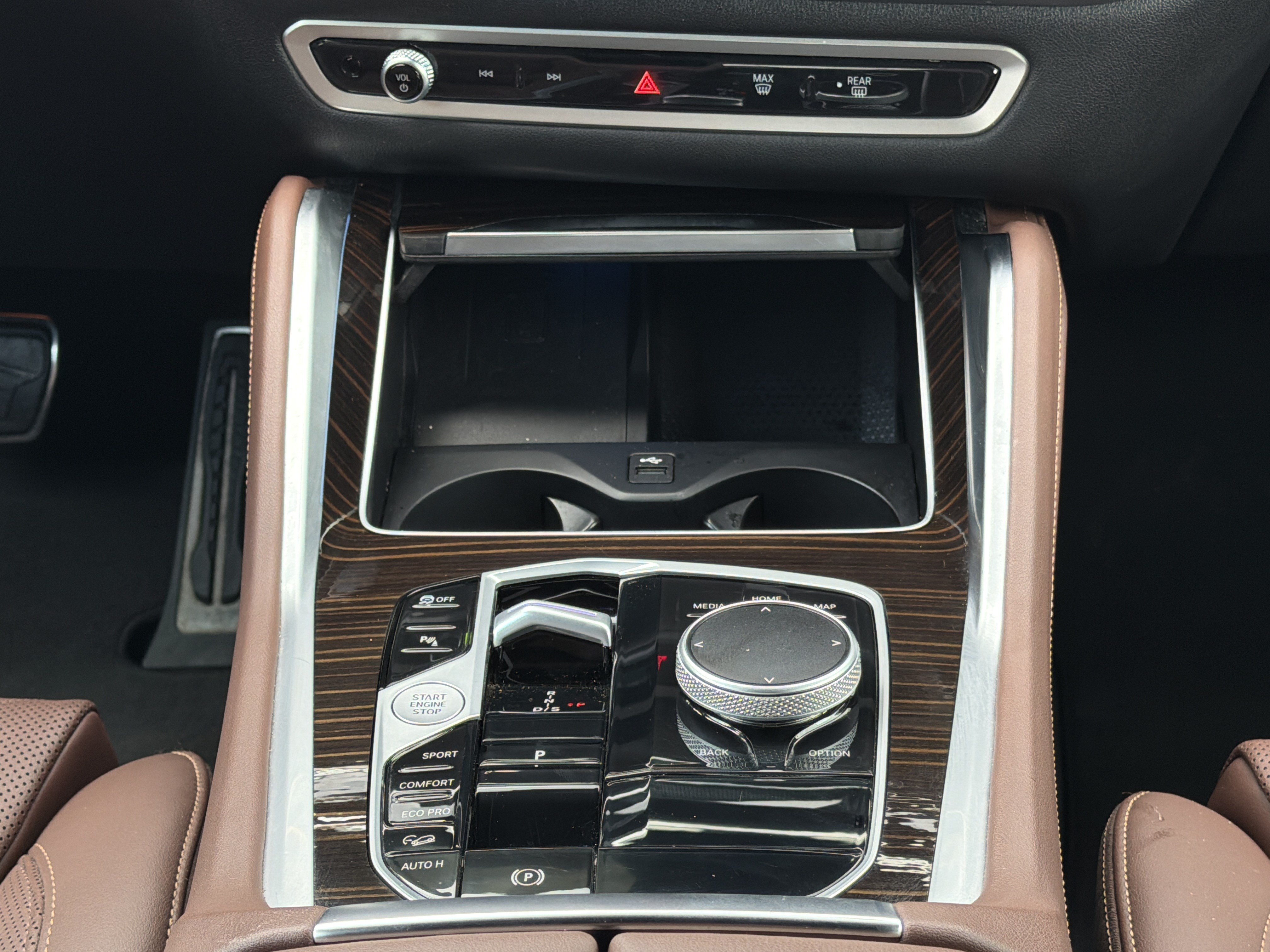 Used 2026 Brooklyn Gray Metallic BMW xDrive40i image 7