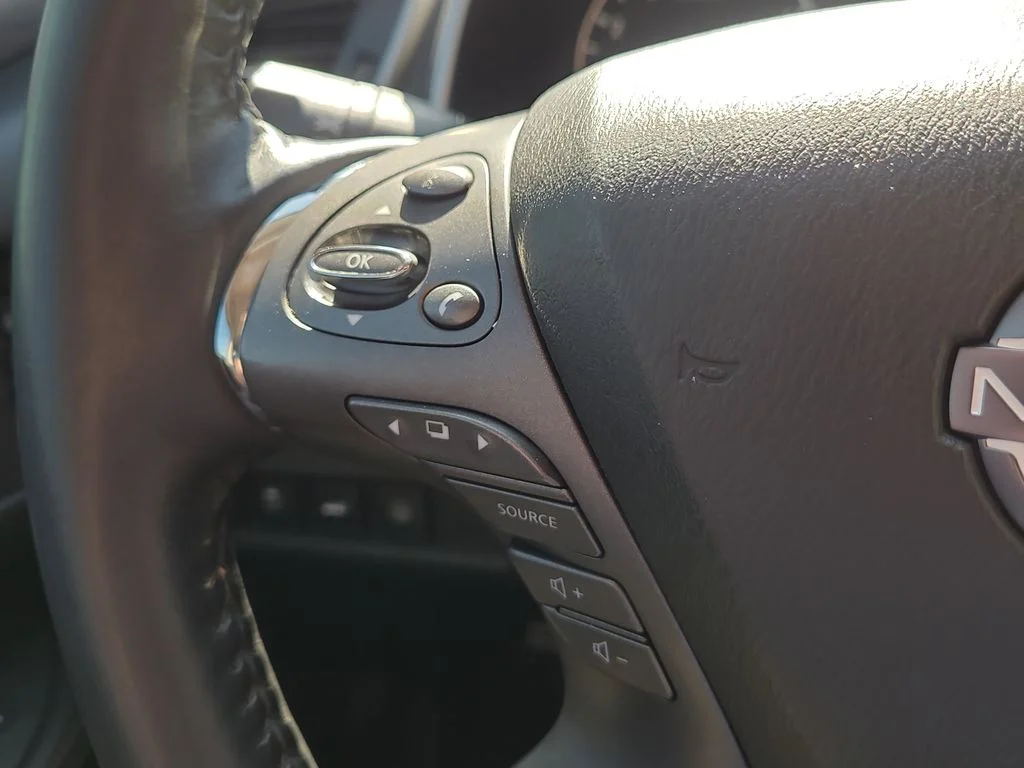 Used 2023 Blue Nissan Platinum image 31