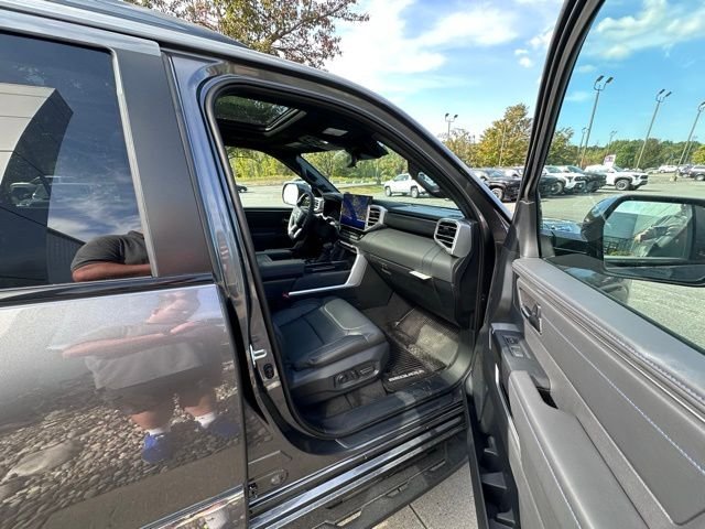 2025 Toyota Sequoia Platinum - Photo 11