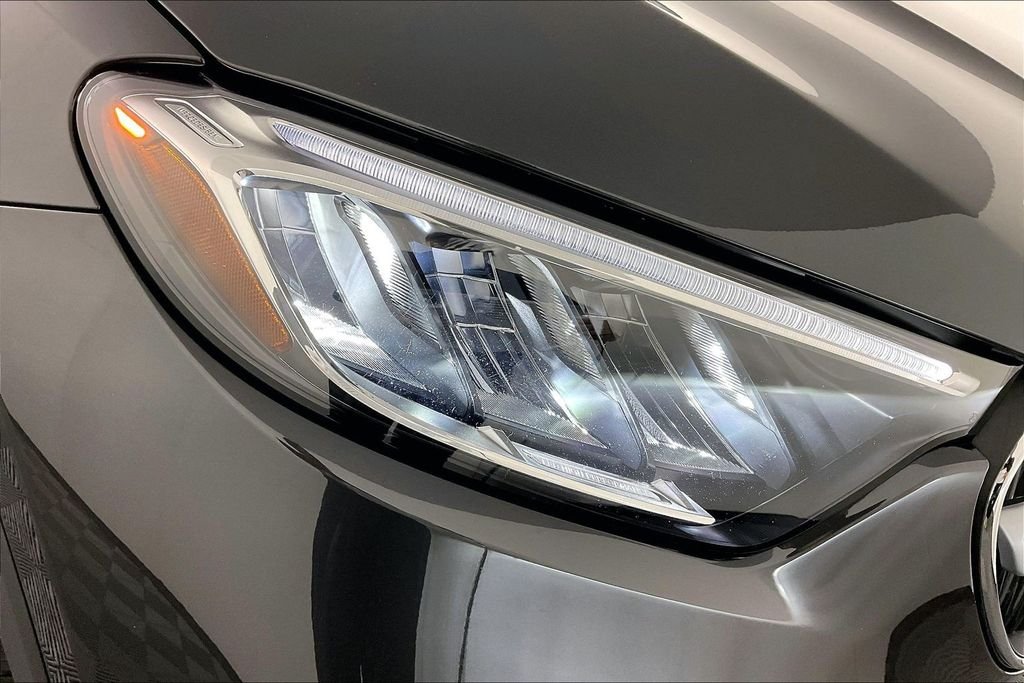 Used 2026 Brown Mercedes-Benz GLC 300 image 24