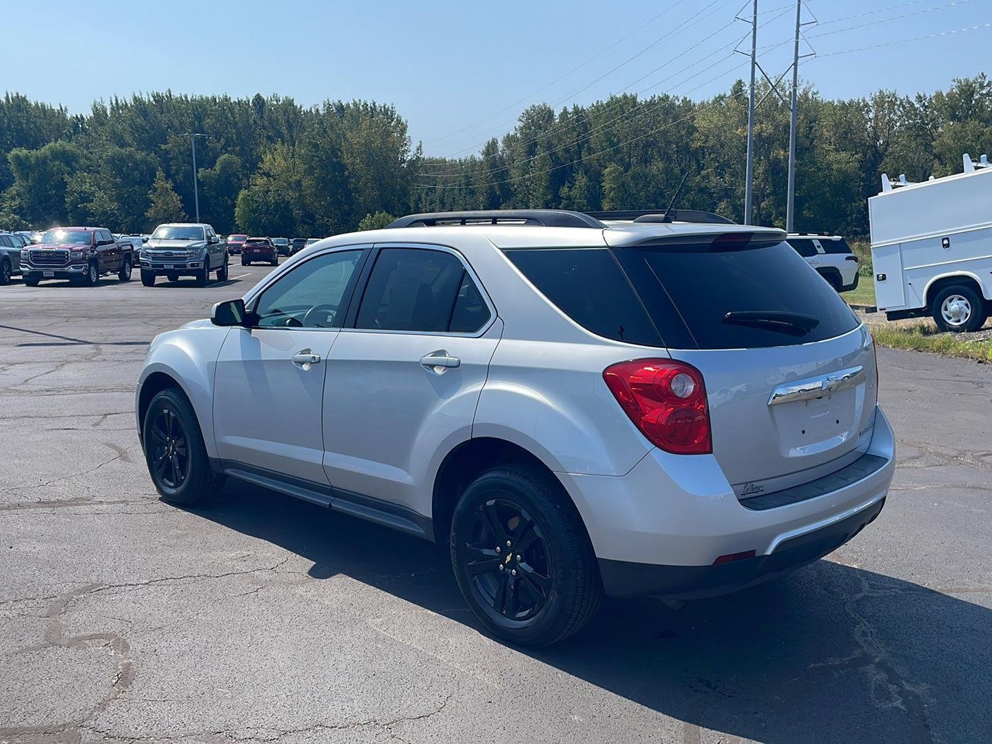 Used 2015 Silver Ice Metallic Chevrolet LT image 3