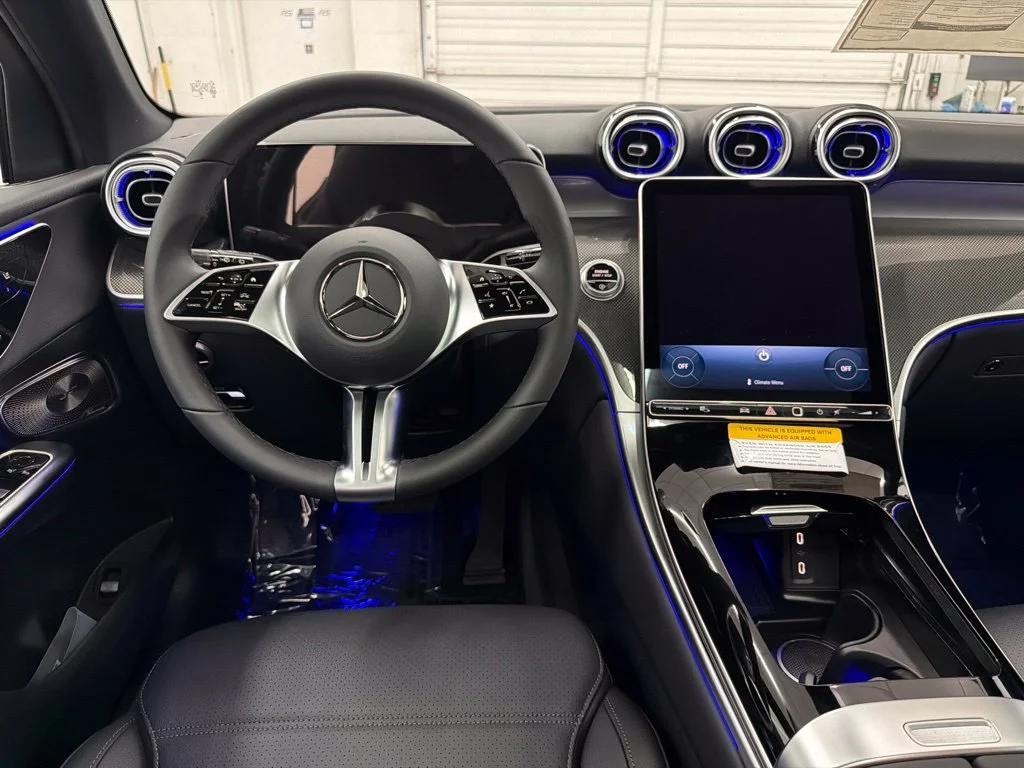 New 2027 Gray Mercedes-Benz GLC 300 image 23