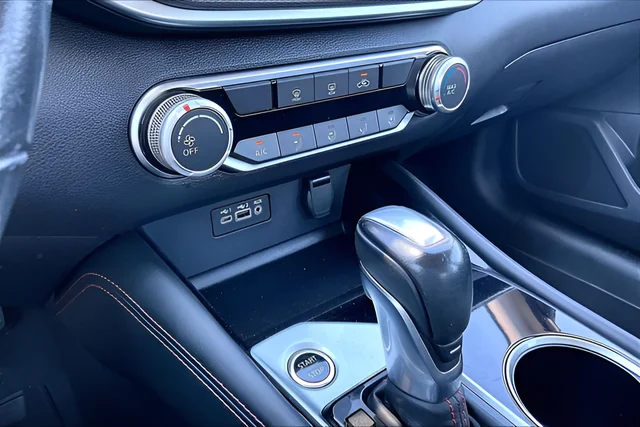 2024 Nissan Altima SR - Photo 23