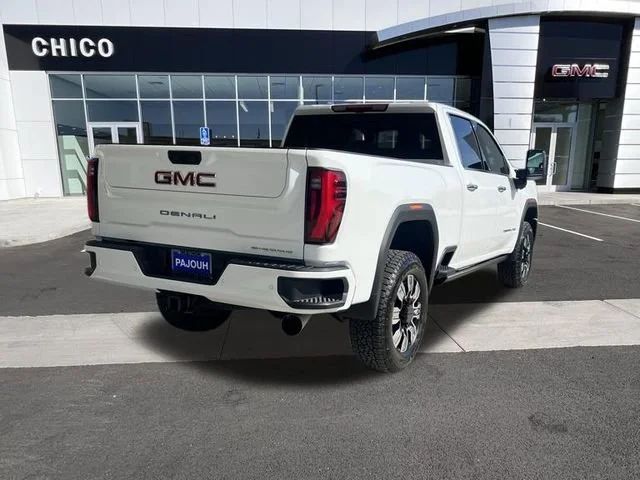 2026 GMC Sierra 3500HD Denali - Photo 7