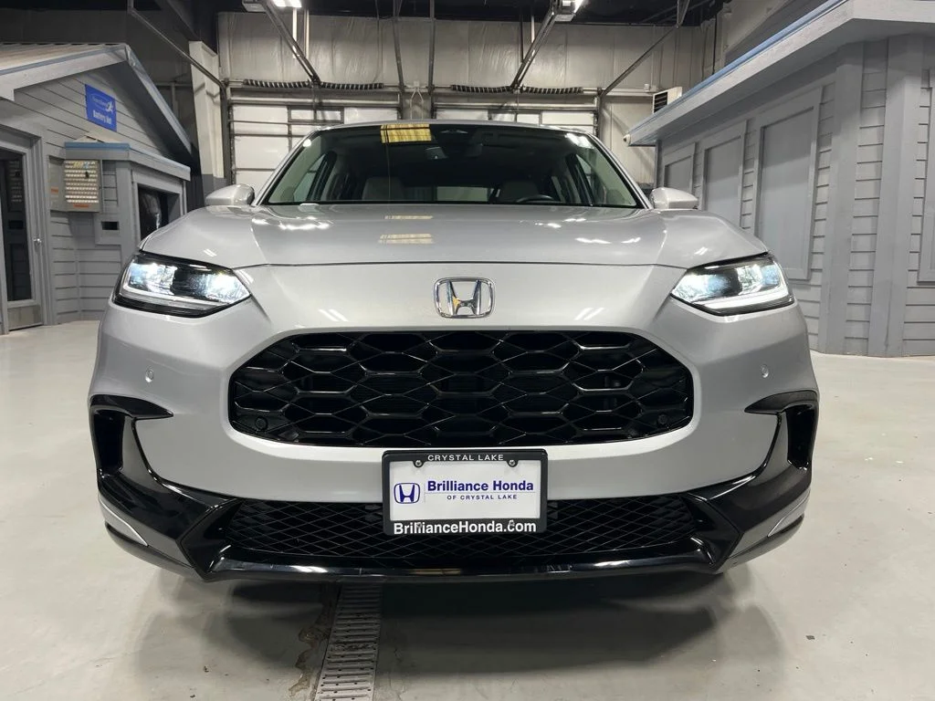 Used 2025 Lunar Silver Metallic Honda AWD EX-L image 2