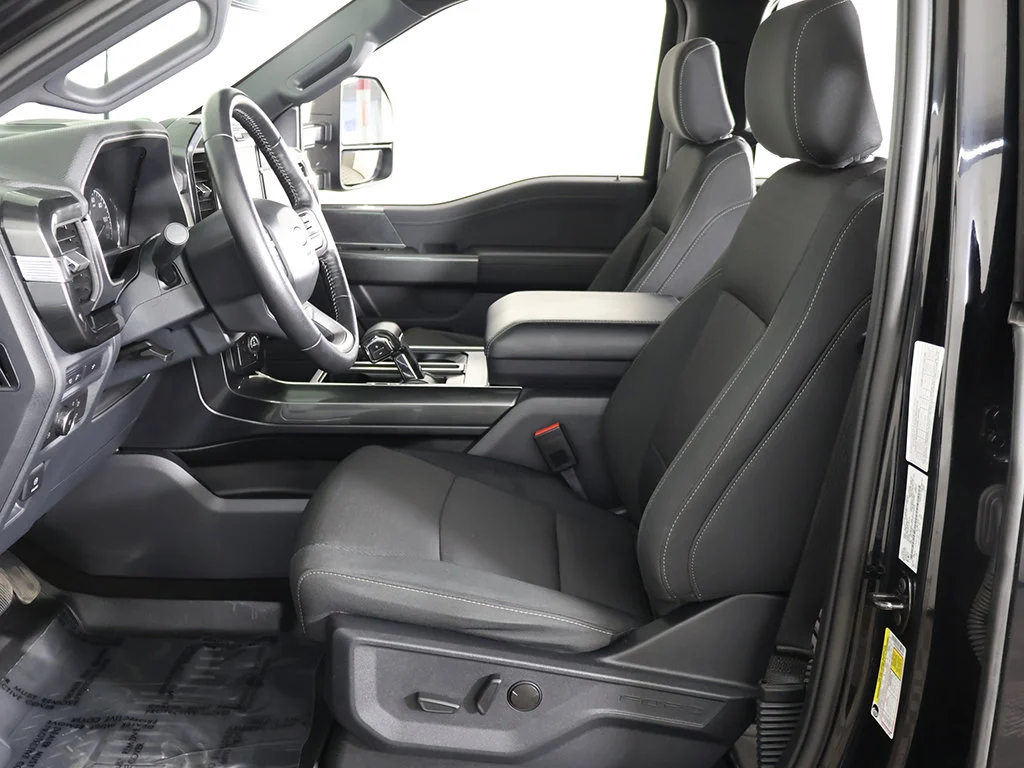 Used 2022 Agate Black Metallic Ford XLT image 30