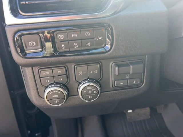 Used 2026 Onyx Black GMC Denali image 15
