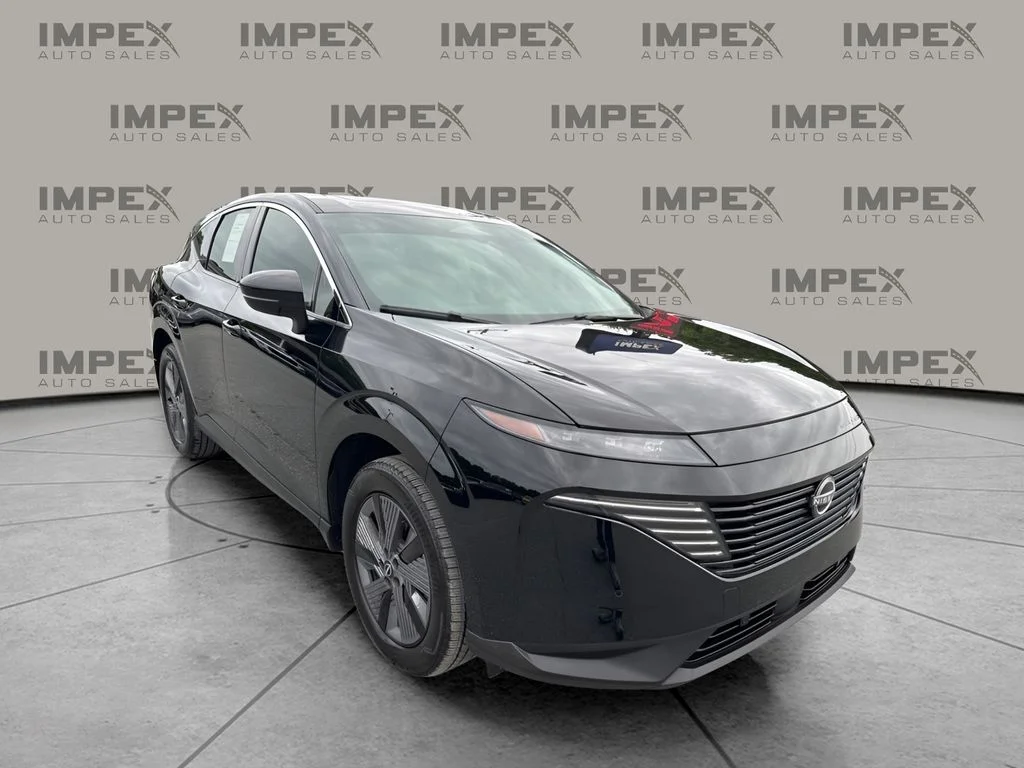 Used 2025 Black Nissan SL image 7