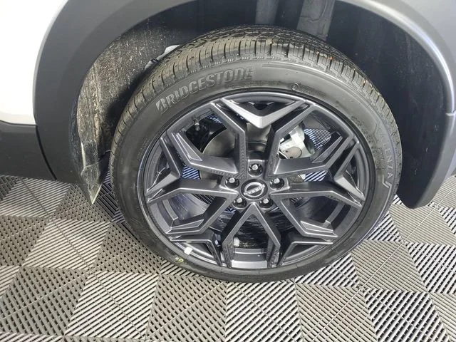 New 2026 Aspen White TriCoat Nissan SR image 12