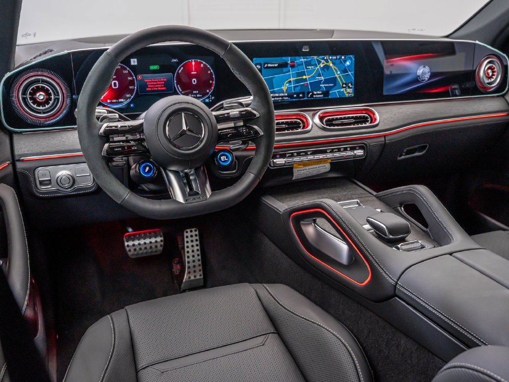 New 2027 MANUFAKTUR Moonlight White Metallic Mercedes-Benz AMG® GLE 53e 4MATIC+ Coupe image 4