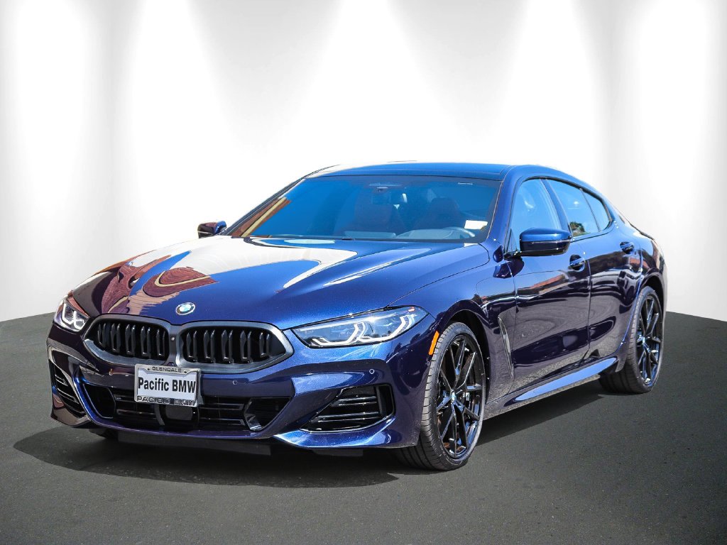 2026 BMW 8 Series photo 3