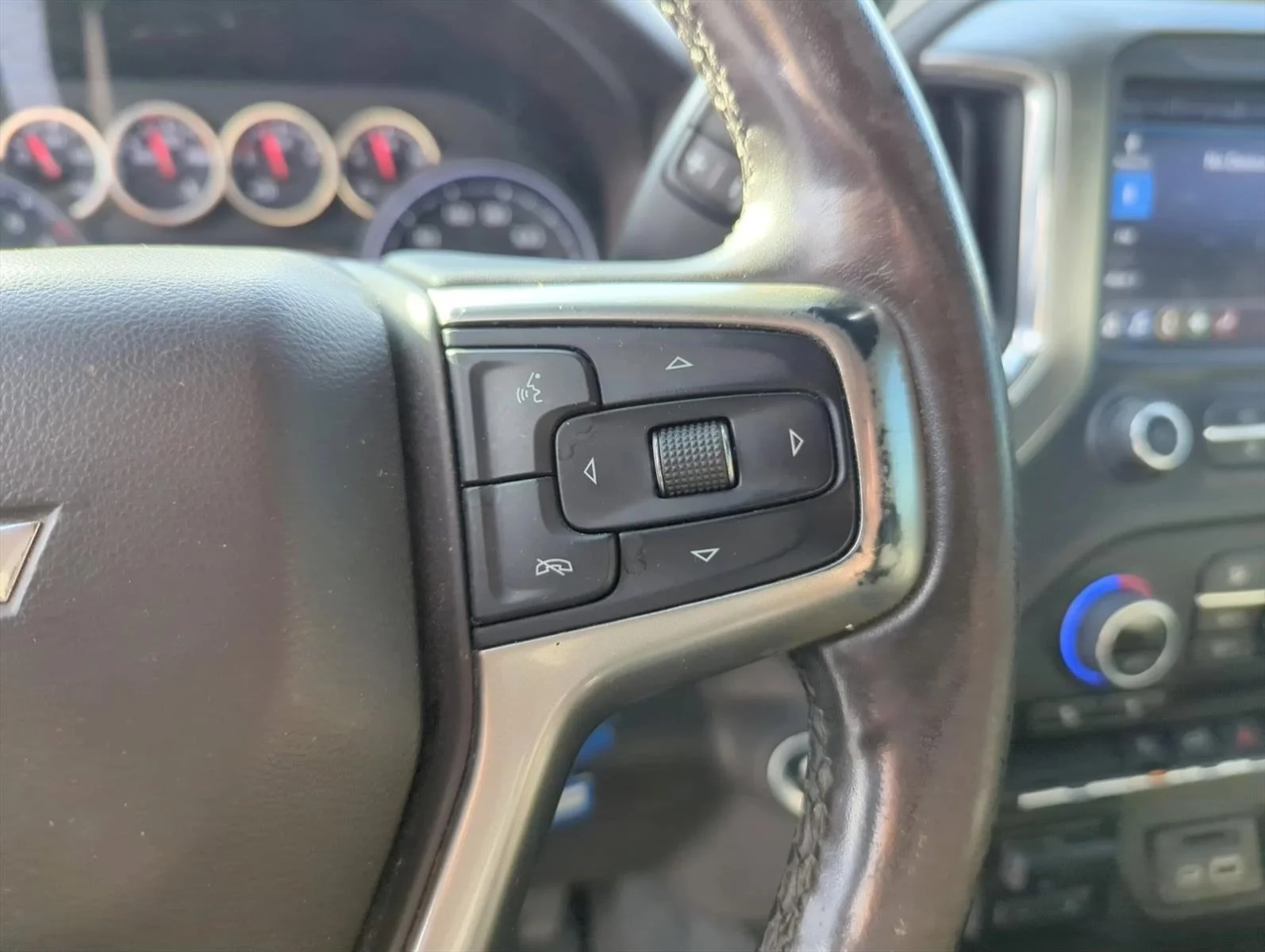 Used 2019 Havana Brown Metallic Chevrolet LT image 14
