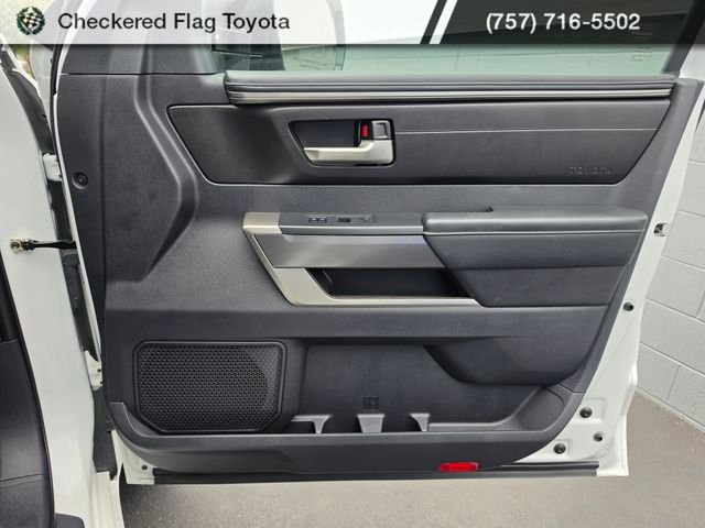 Used 2022 White Toyota SR5 image 43