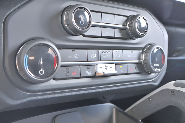 Used 2022 Oxford White Ford Outer Banks image 24