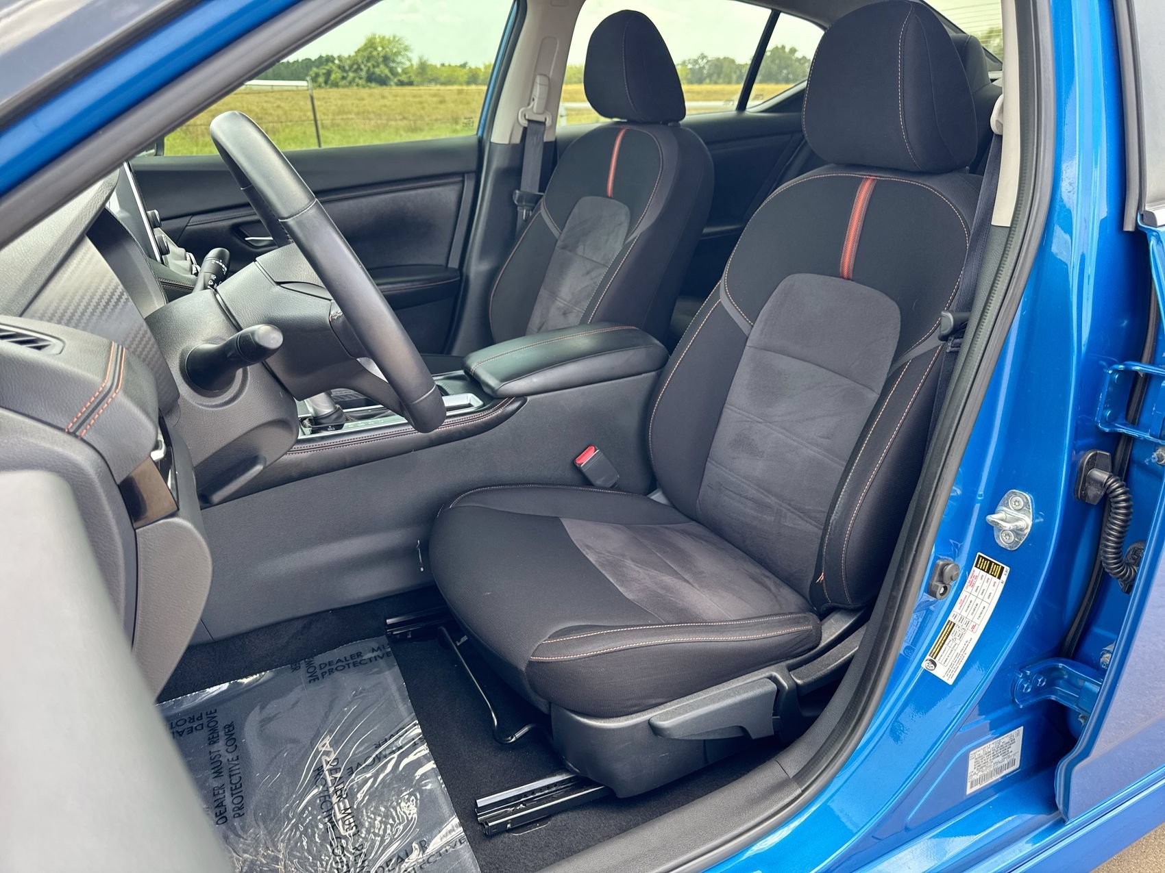 Used 2020 Electric Blue Metallic Nissan SR image 11