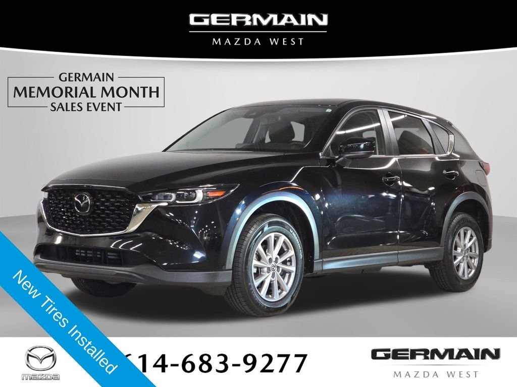 2023 Mazda CX-5 S Preferred package Auto AWD's photo