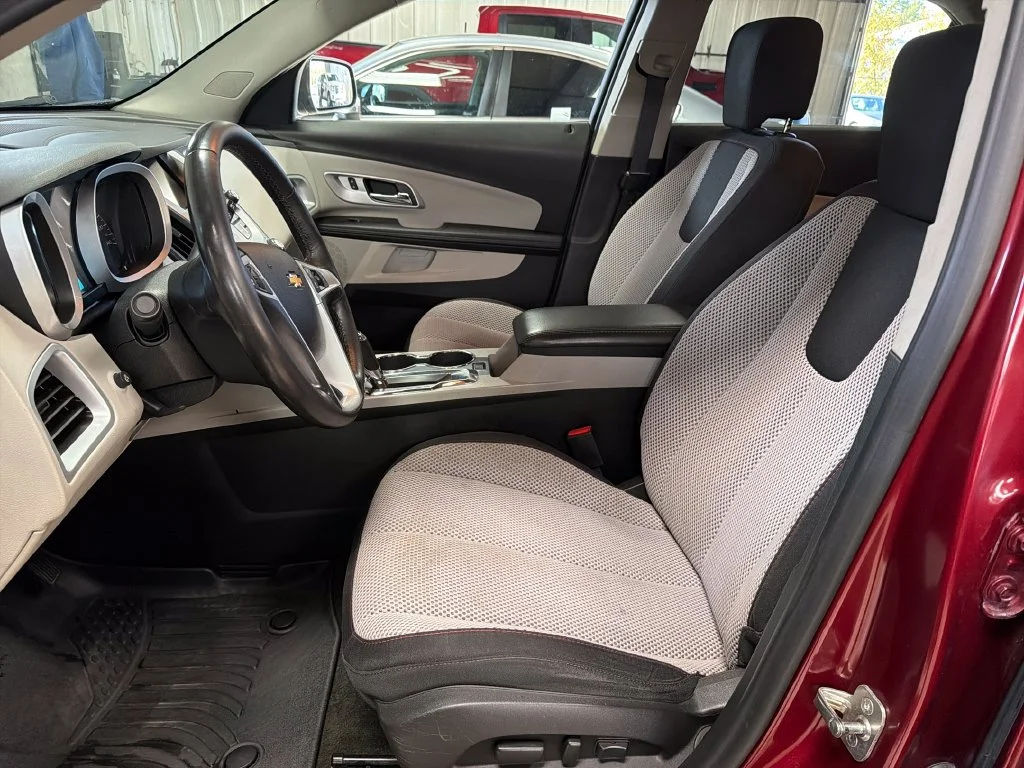 Used 2017 Red Chevrolet LT image 16