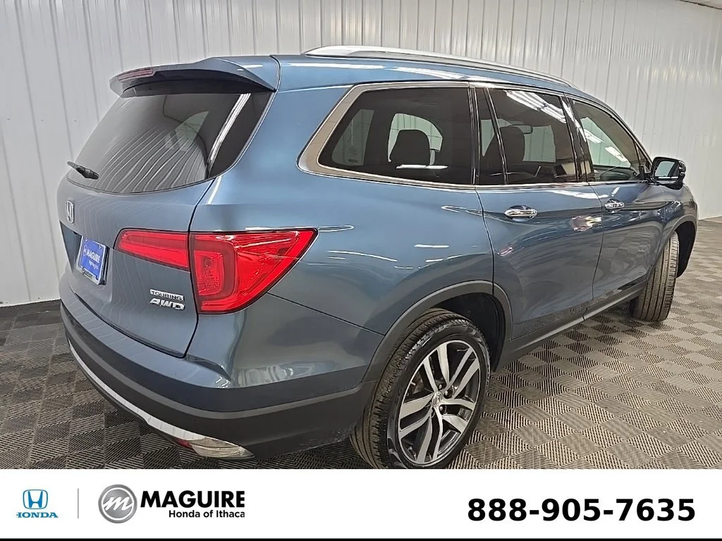 Used 2018 Steel Sapphire Metallic Honda Touring image 10
