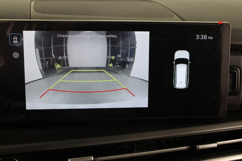 Used 2026 White Hyundai SEL image 31