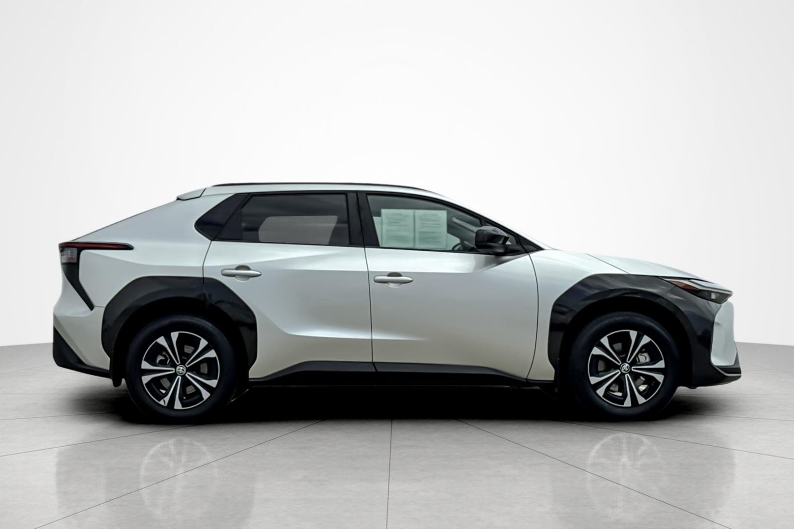 Used 2024 SILVER METALLIC Toyota XLE image 6