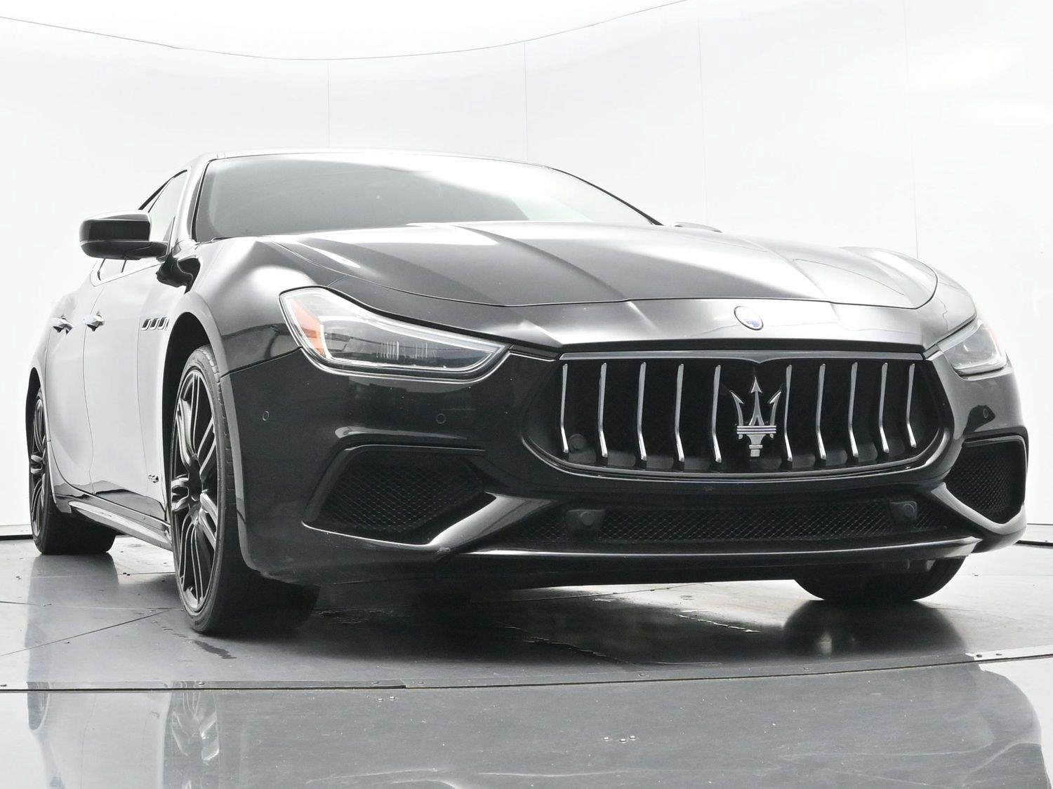 Used 2018 Nero Maserati S GranSport image 44