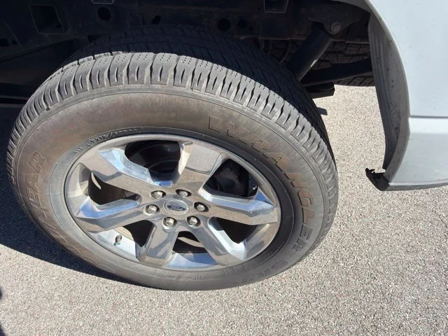 Used 2021 White Ford XLT image 8