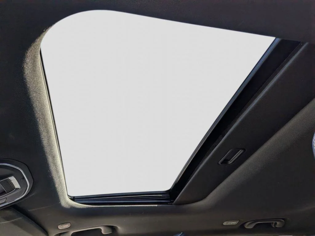 Used 2023 White Jeep Altitude X image 21