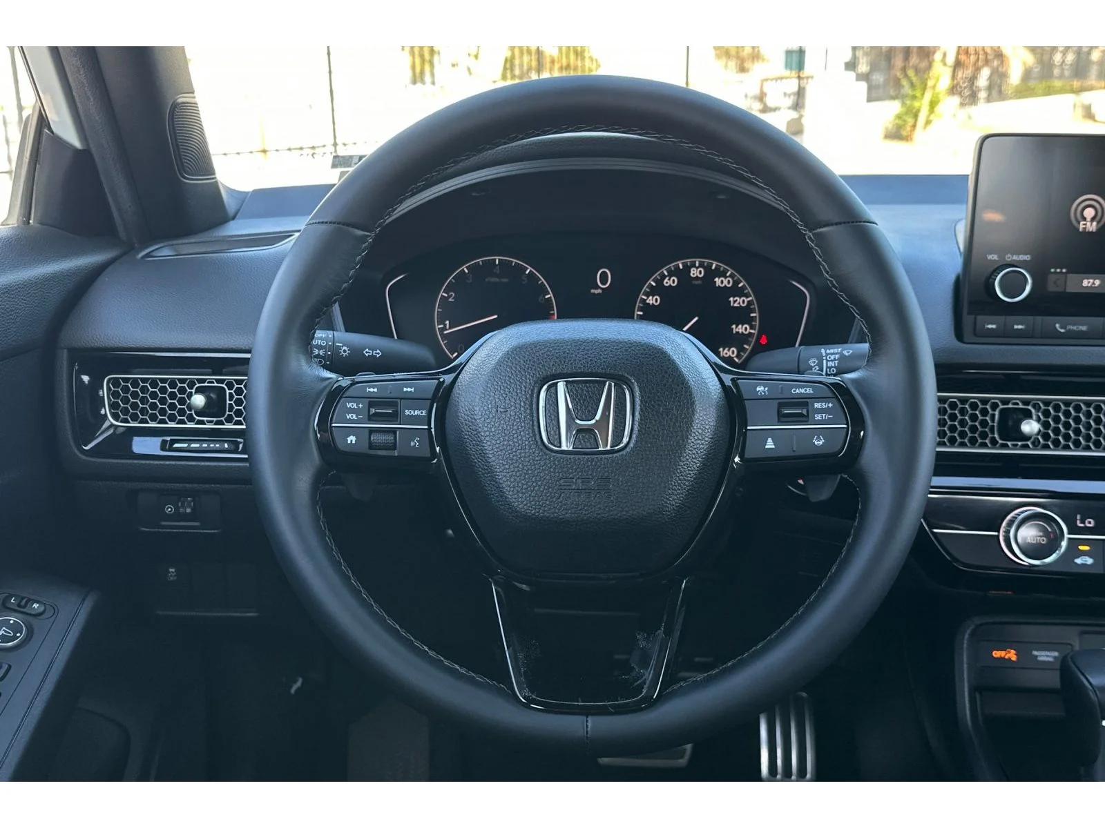 Used 2025 Platinum White Pearl Honda Sport image 33