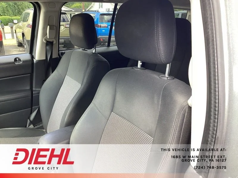 Used 2014 Gray Jeep Sport image 17