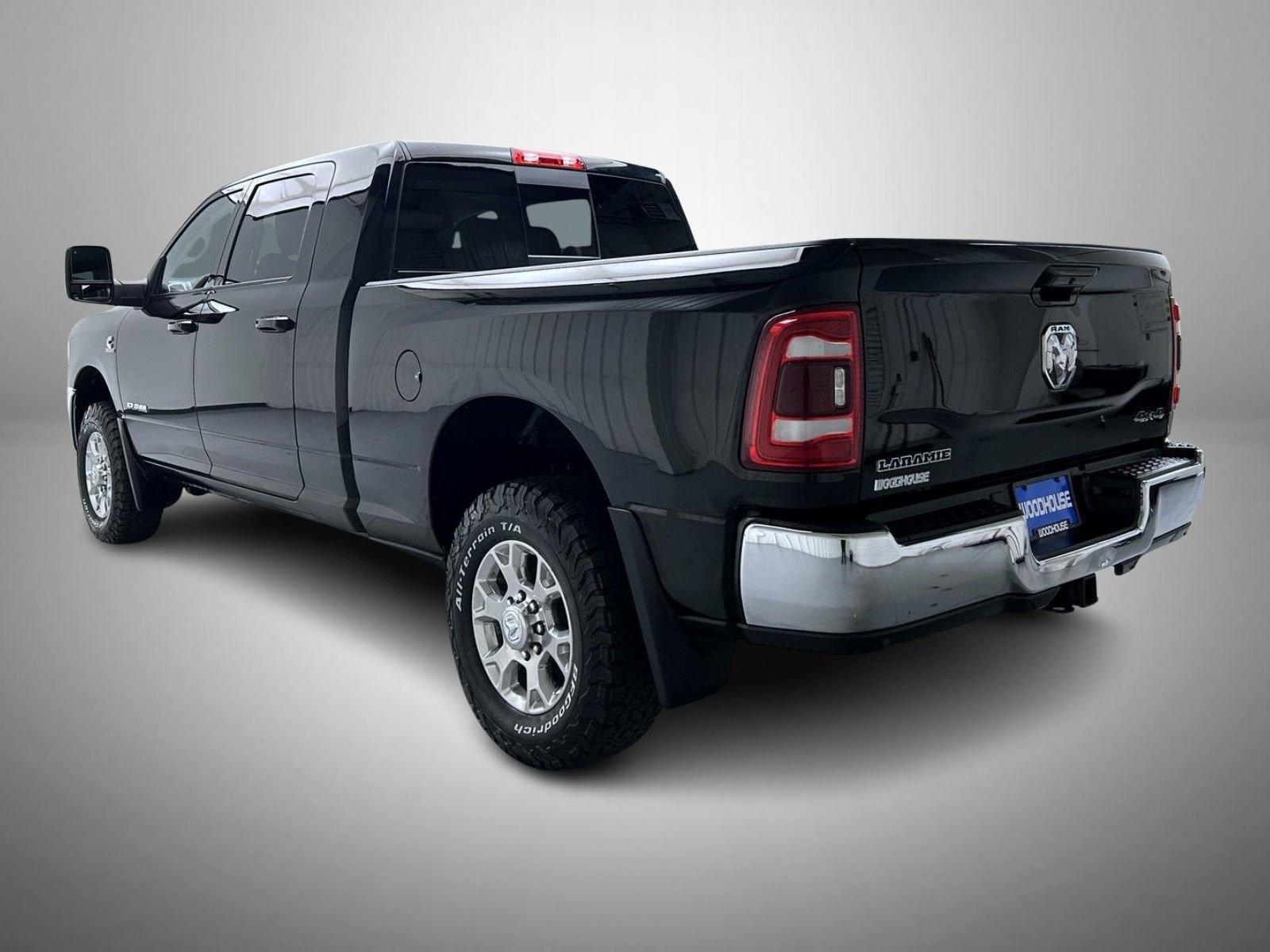 Used 2024 Black Ram Laramie image 7
