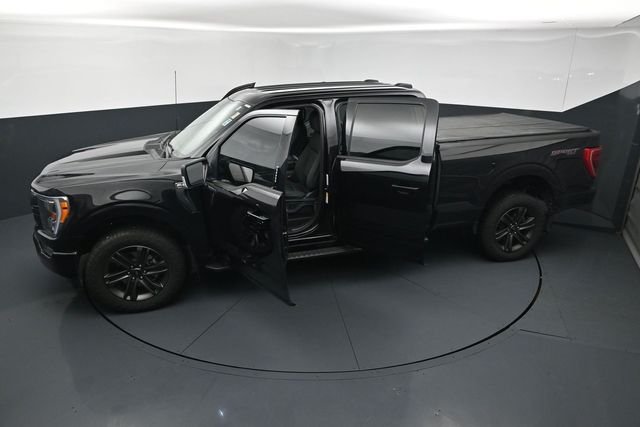 Used 2022 Black Ford XLT image 30