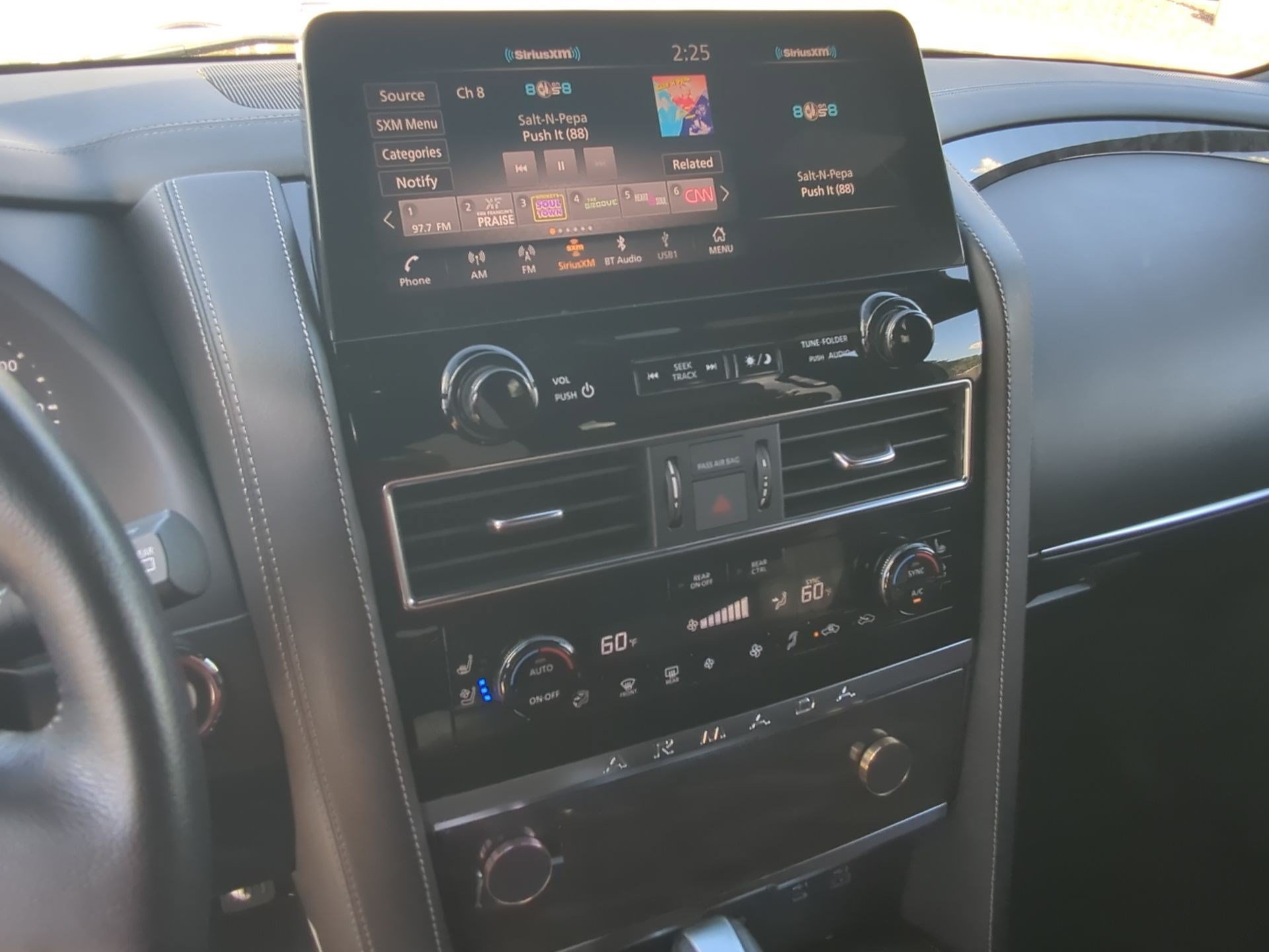 Used 2022  Nissan Platinum image 17