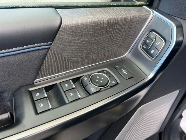 2025 Ford F-250 Super Duty Platinum - Photo 23