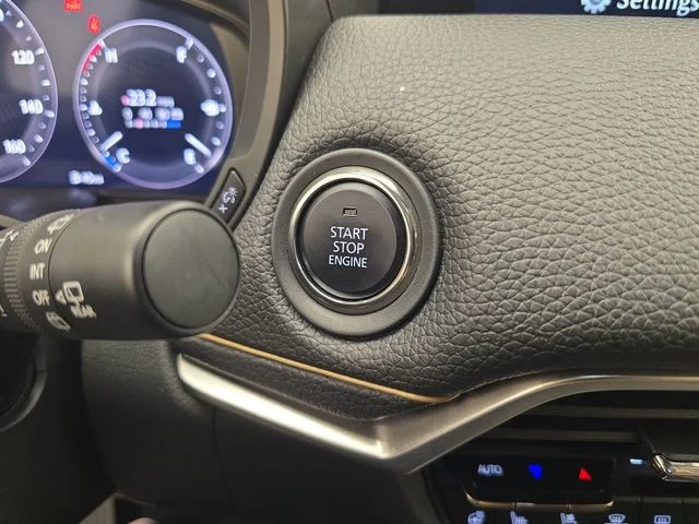 Used 2026 Platinum Mazda 3.3 Turbo Premium image 32