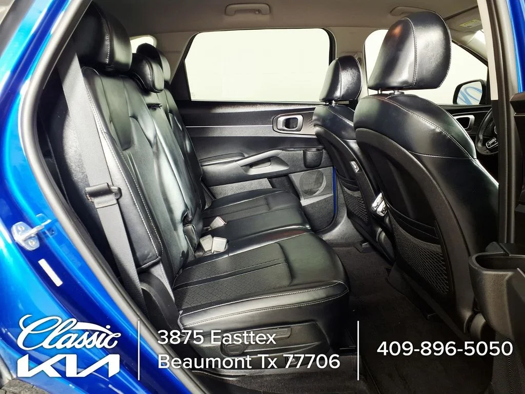 Used 2021 Blue Kia S image 11
