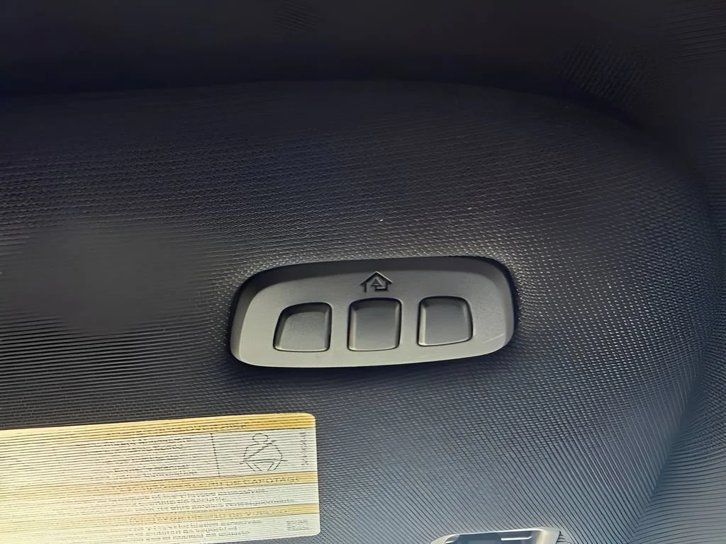 Used 2024  Ford Limited image 20