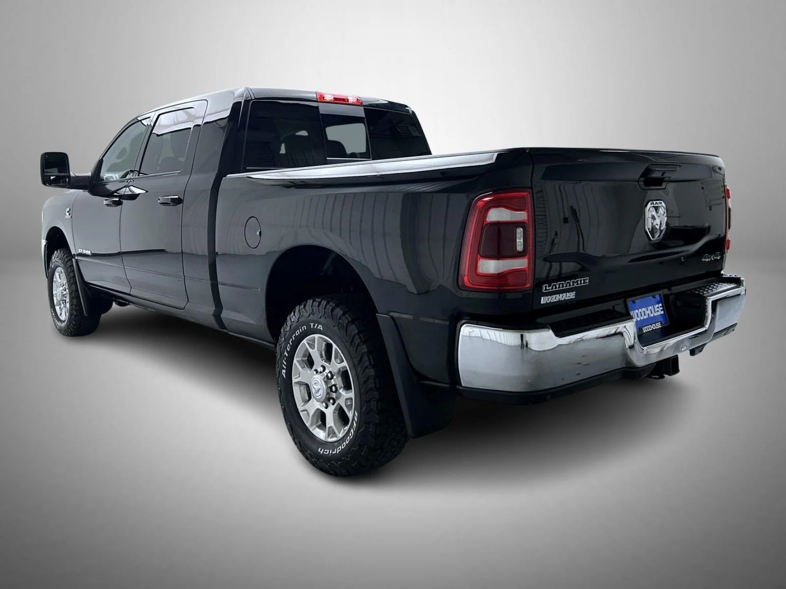 Used 2024 Black Ram Laramie image 7