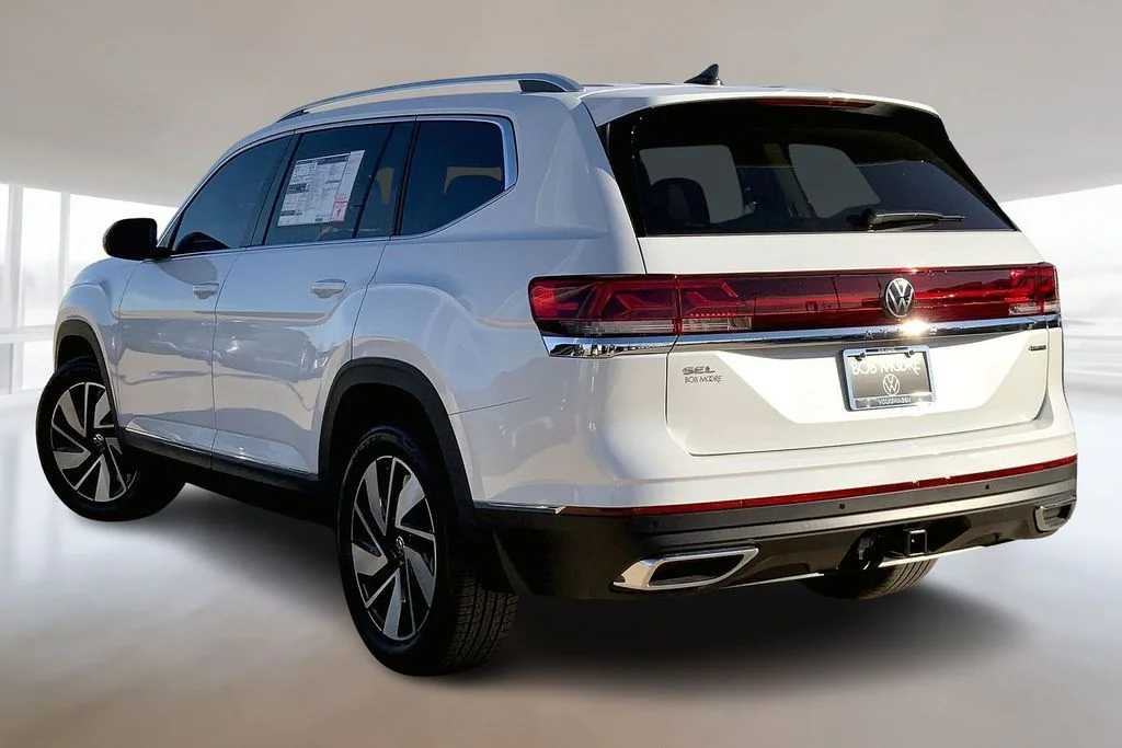 New 2026 Opal White Pearl Volkswagen 2.0T SEL image 3