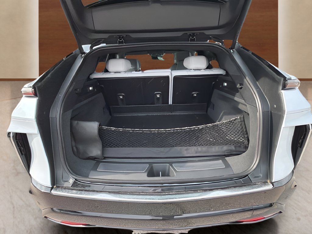 2027 Cadillac LYRIQ Luxury - Photo 6