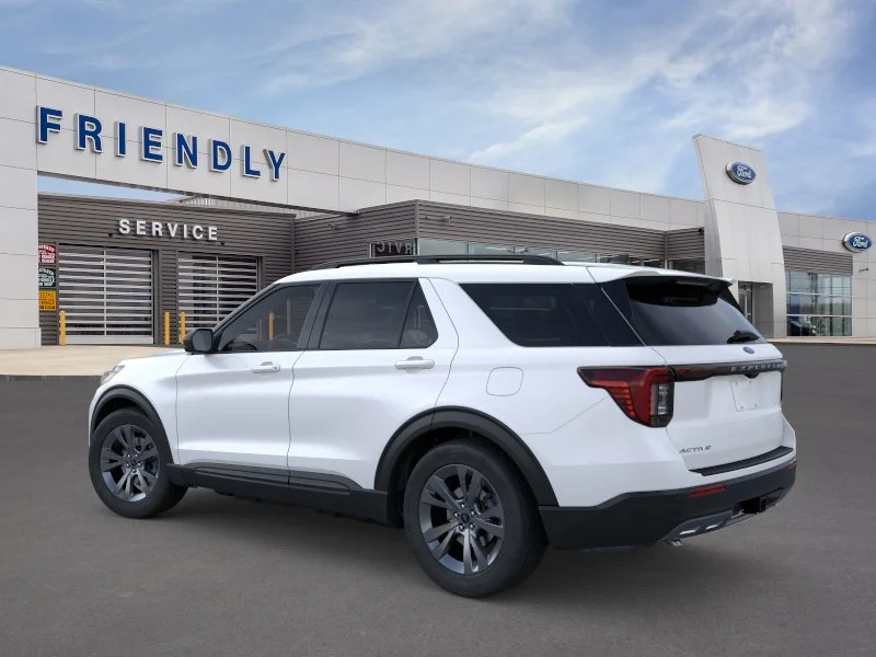 New 2026 Star White Metallic Tri-Coat Ford Active image 4