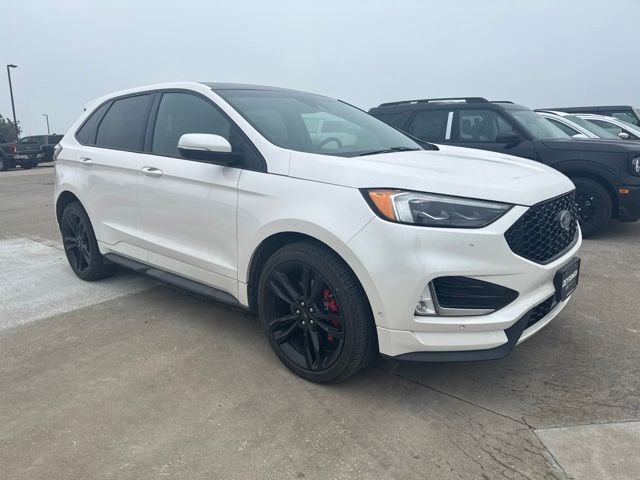 Used 2019 White Ford ST image 1