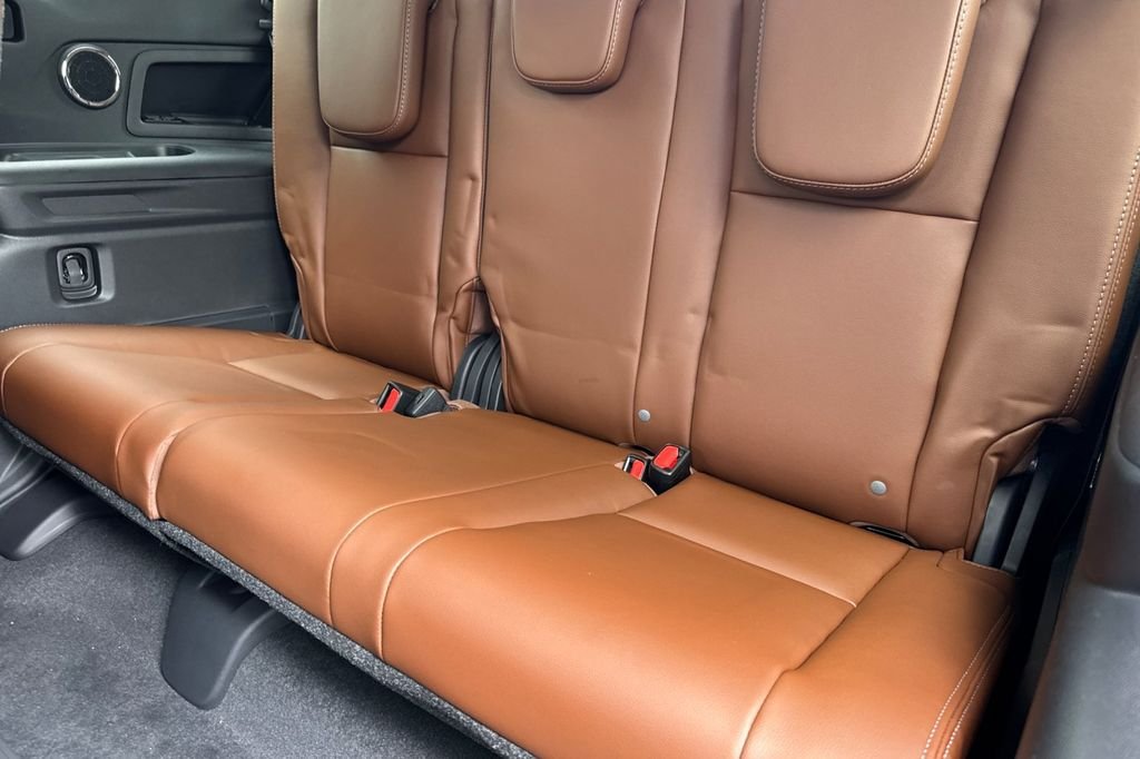 New 2026 MAGNETITE GRAY METALLIC Subaru Touring 7-Passenger image 19