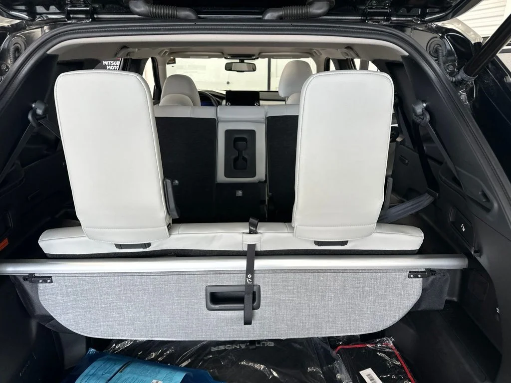 2025 Mitsubishi Outlander Plug-in Hybrid Platinum Edition - Photo 29