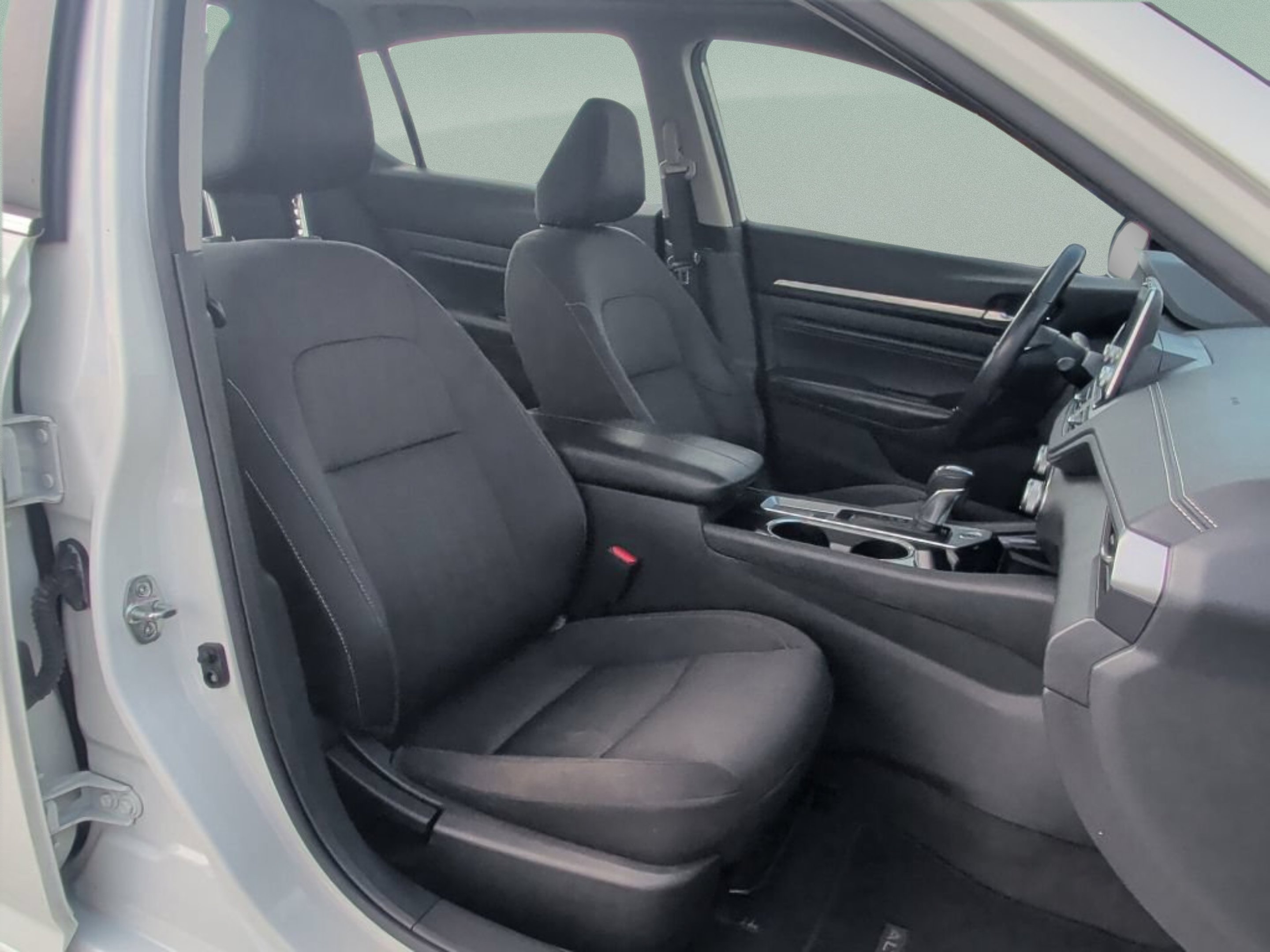 Used 2022 Pearl White Tricoat Nissan 2.5 SV image 46