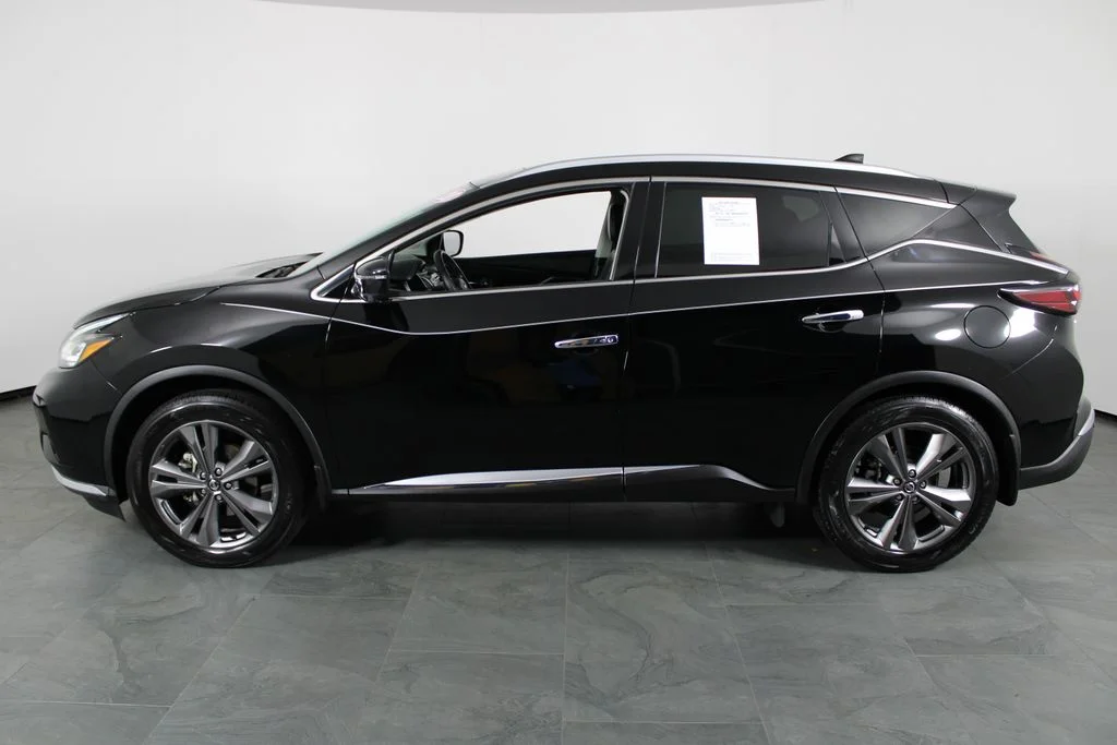 Certified Used 2020 Black Nissan Platinum image 12
